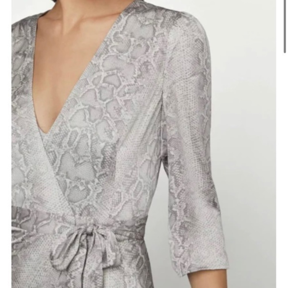 ✨NWT BCBG MaxAzria Grey Python Dress✨ - Picture 2 of 6